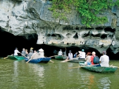 Tam Cốc - Bích Động "Vịnh Hạ Long ở trên cạn"